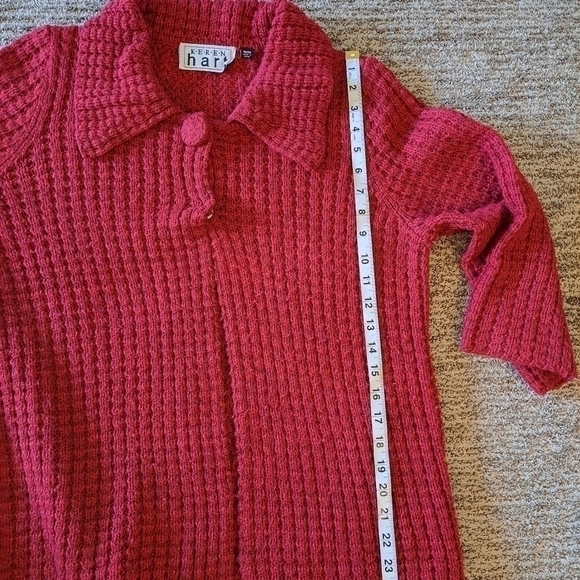 Kerren Hart Size Medium 2 Button Maroon Color 3/4 sleeve Women's Sweater - Picture 11 of 13